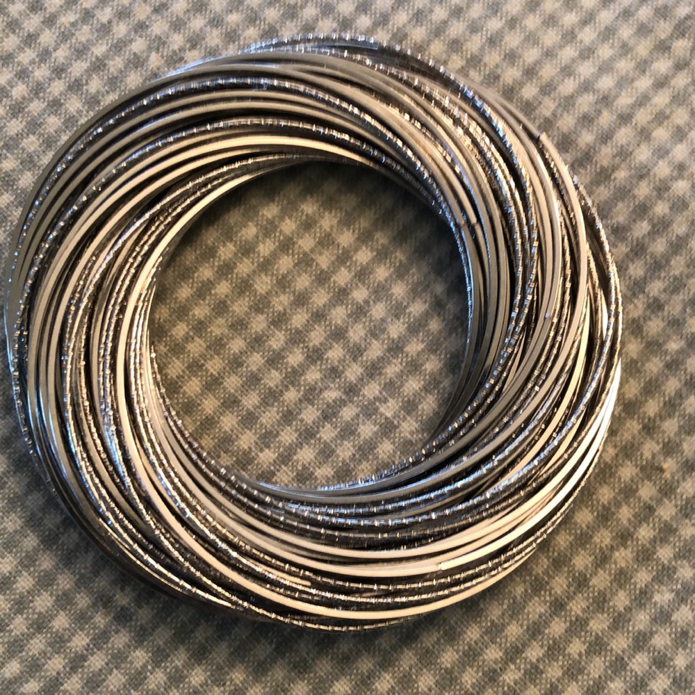 Multiple Bangles (75+) Silver Tone Sparkle Interlocking Metal  Lightweight- #421